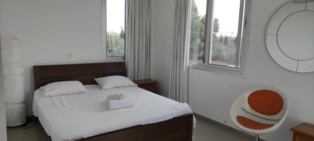 Kiti Village Villa, Cyprus, Salt-Water Pool, 6 Bedrooms, Larnaca Exterior foto